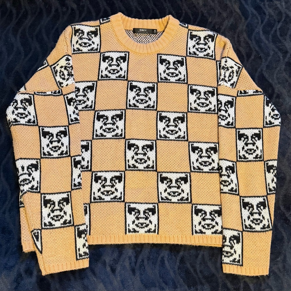 Obey Retro/Old School Andre the Giant Graphic Crewneck